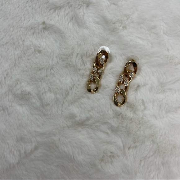 CHAIN LINK PAVE DROP EARRINGS GOLD - Picture 5 of 13